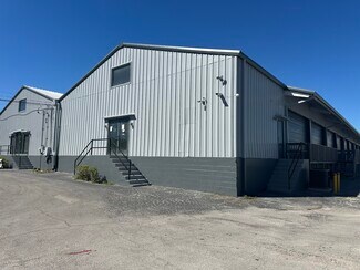 Plus de détails pour 2202 N 38th St, Tampa, FL - Industriel à louer