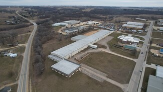 Plus de détails pour 140 Jacobsen Dr, Maquoketa, IA - Industriel à louer