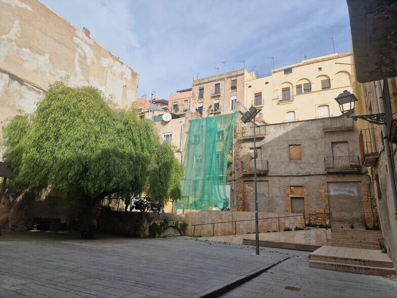Multifamily in Tarragona, Tarragona for sale - Building Photo - Image 2 of 7