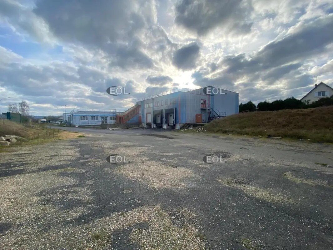 Industrial in Meaux for lease Building Photo- Image 1 of 8