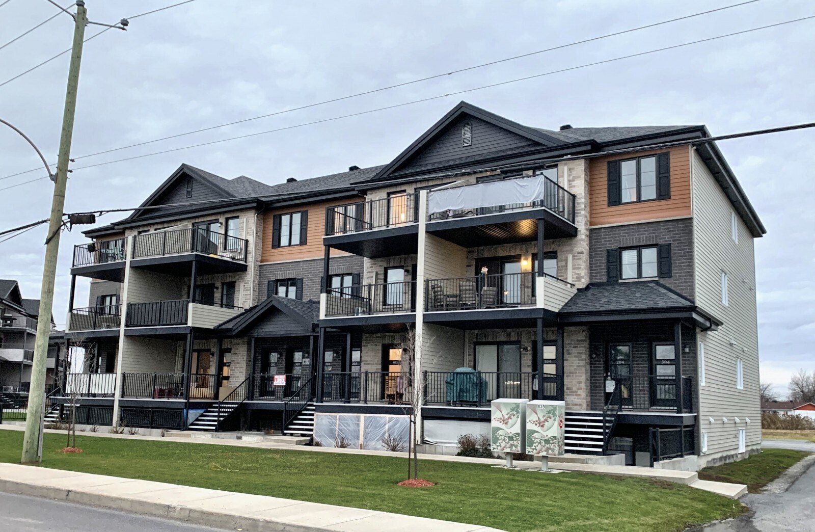 639 Boul Gérard-Cadieux, Salaberry-de-valleyfield, QC for sale Building Photo- Image 1 of 1