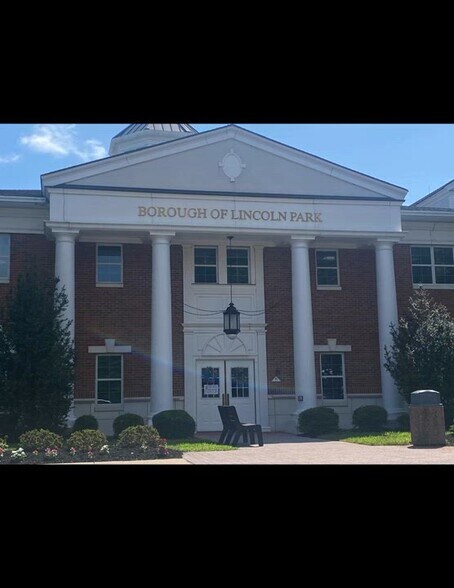 63 Beaver Brook Rd, Lincoln Park, NJ à louer - Vidéo sur l’inscription commerciale - Image 2 de 3