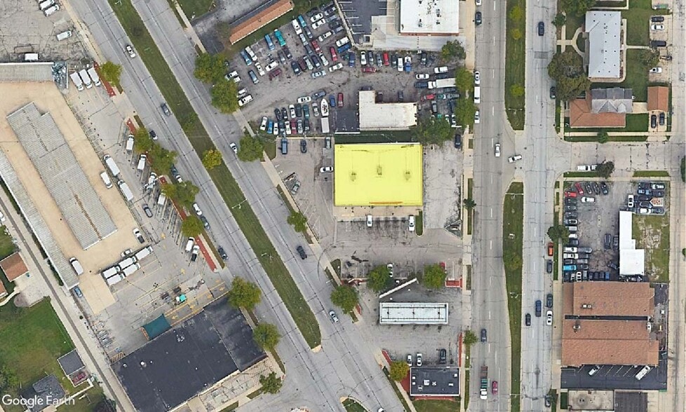 7690 W Appleton Ave, Milwaukee, WI for lease - Building Photo - Image 3 of 3