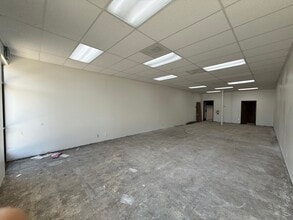 14417 Roscoe Blvd, Van Nuys, CA for lease Interior Photo- Image 2 of 5