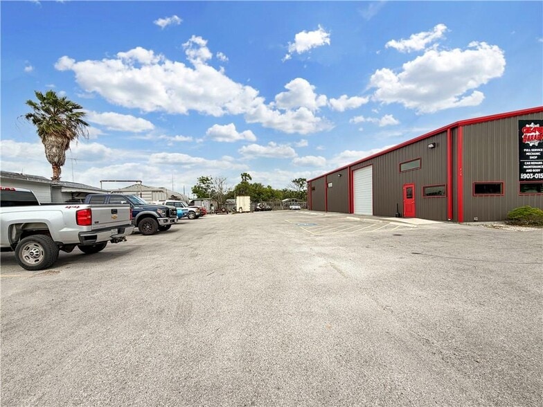 428 Anchor St, Corpus Christi, TX for lease - Building Photo - Image 3 of 33