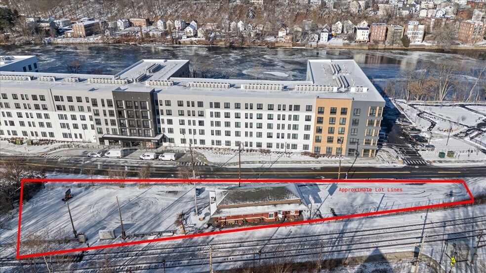30 Railroad Ave, Haverhill, MA à vendre - Photo du bâtiment - Image 3 de 25
