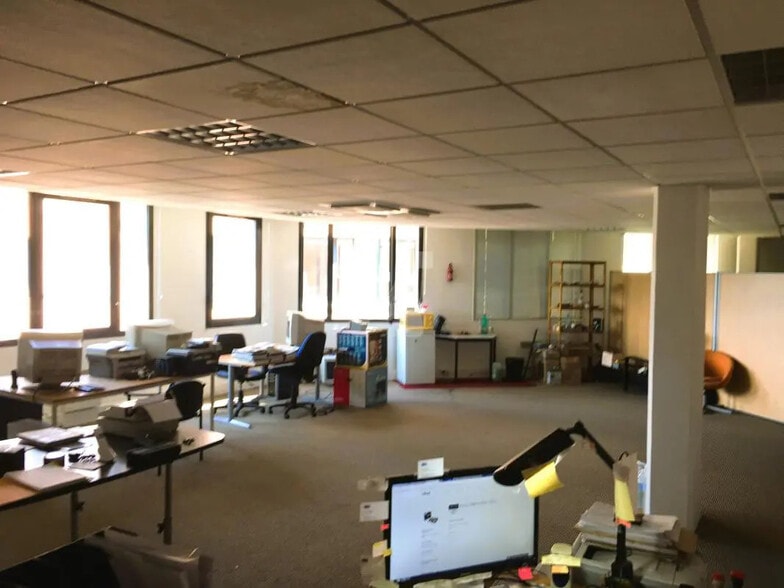 Office in Évry-Courcouronnes for lease - Interior Photo - Image 3 of 4