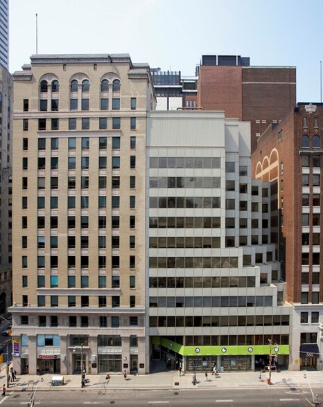 330 Bay St, Toronto, ON à louer - Photo du bâtiment - Image 3 de 16