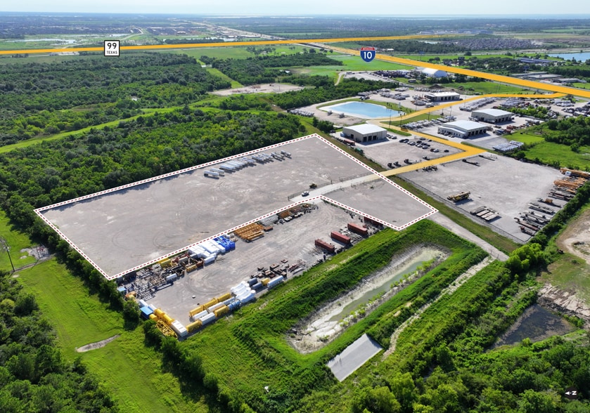 11603 E E-10 Frontage Rd, Baytown, TX for lease - Aerial - Image 2 of 3