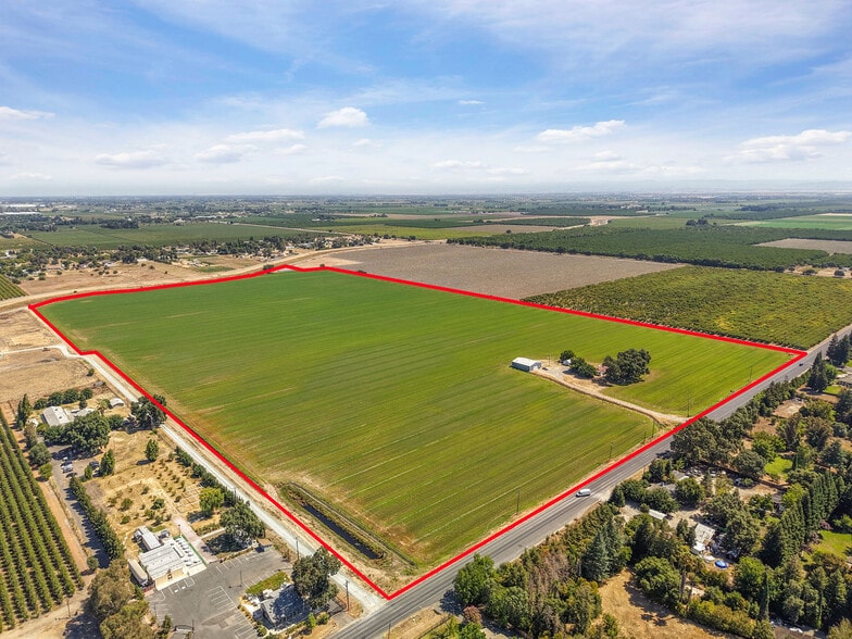 5149 8 Mile rd, Stockton, CA for sale - Building Photo - Image 2 of 25