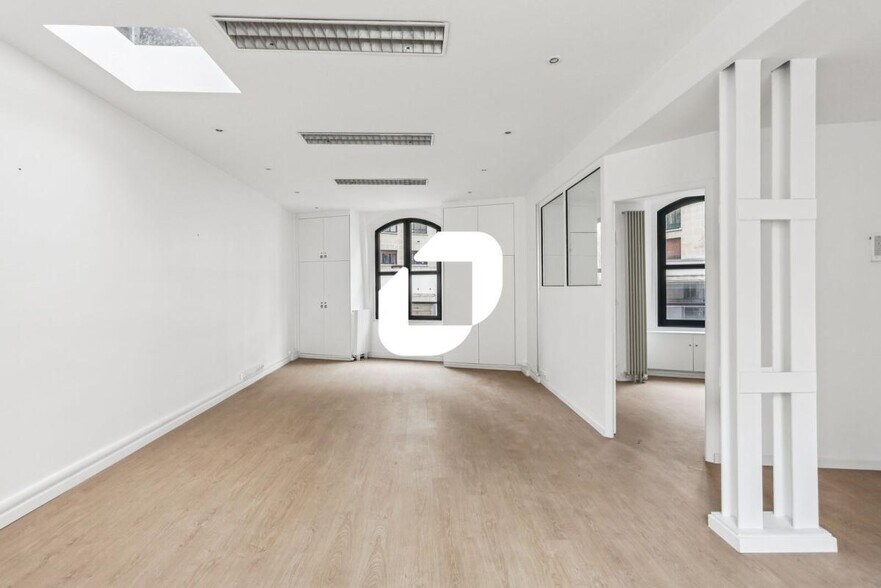 8-10 Avenue Jean Moulin, Paris for lease - Interior Photo - Image 2 of 14
