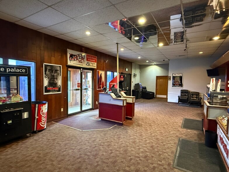 35493 Kalifornsky Beach Rd, Soldotna, AK for sale - Interior Photo - Image 3 of 28