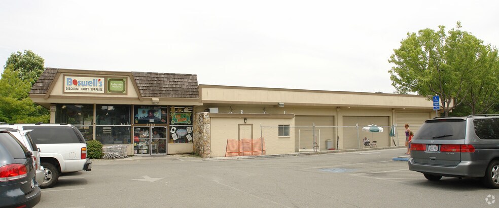 3483 Mt Diablo Blvd, Lafayette, CA à vendre - Photo du bâtiment - Image 3 de 7