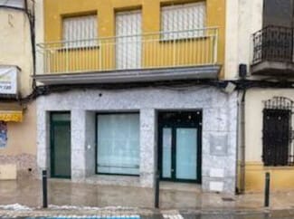 Plus de détails pour Multi-résidentiel à vendre