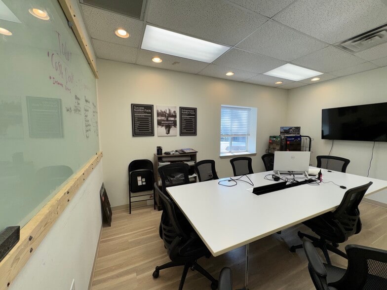 2274 Azalea Dr, Lawrenceville, GA for lease - Building Photo - Image 3 of 8