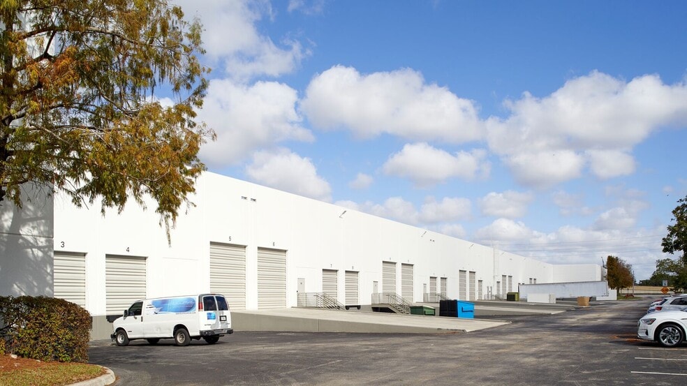 7050 W State Road 84, Davie, FL for lease - Building Photo - Image 2 of 13
