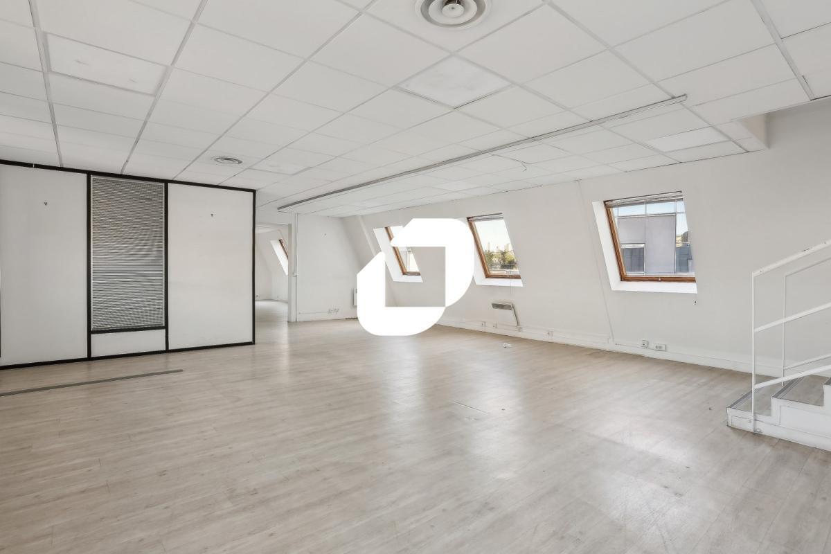 Office in Boulogne Billancourt for sale Interior Photo- Image 1 of 15