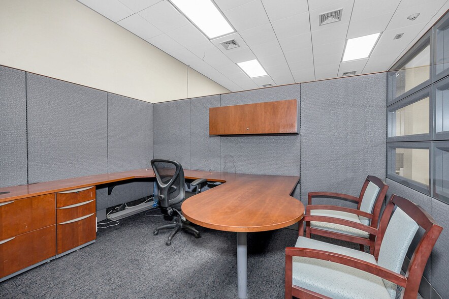 50 Central St, Lowell, MA for lease - Interior Photo - Image 2 of 11