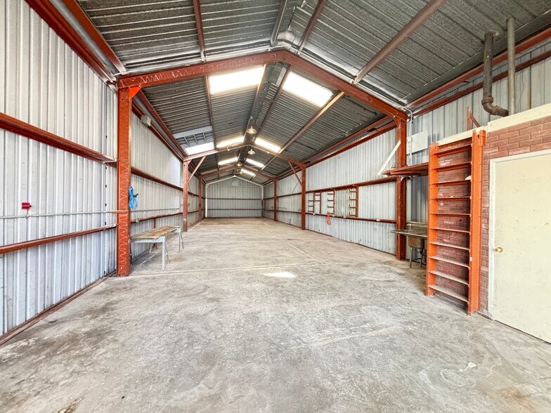 1359 Van Dyke Ave, San Francisco, CA à vendre - Photo du bâtiment - Image 2 de 5