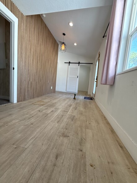 356 N 100 W, Provo, UT for lease - Building Photo - Image 3 of 6