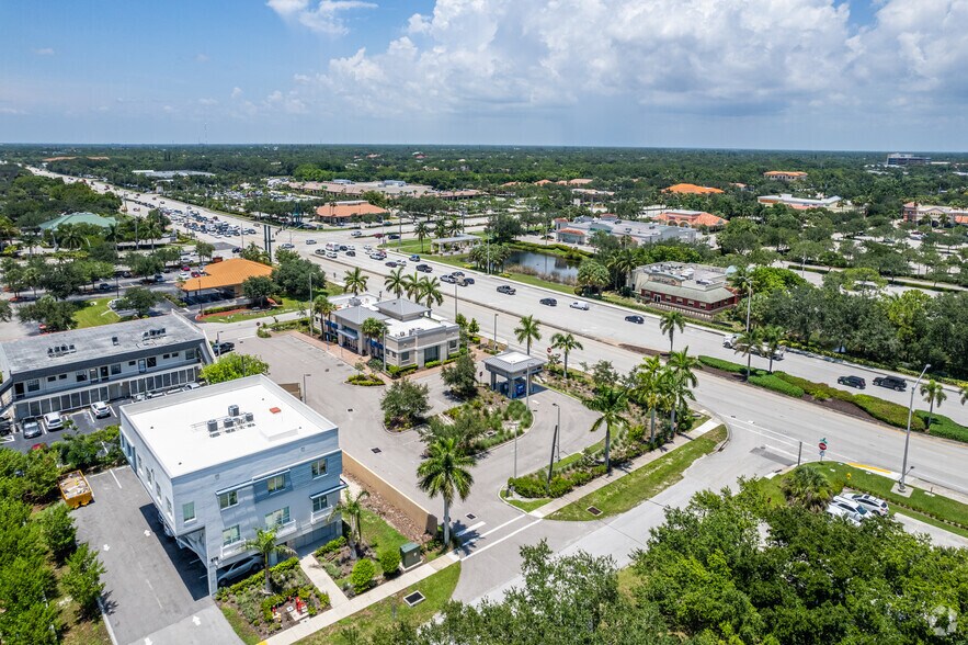 875 109th Ave, Naples, FL à louer - Aérien - Image 3 de 4