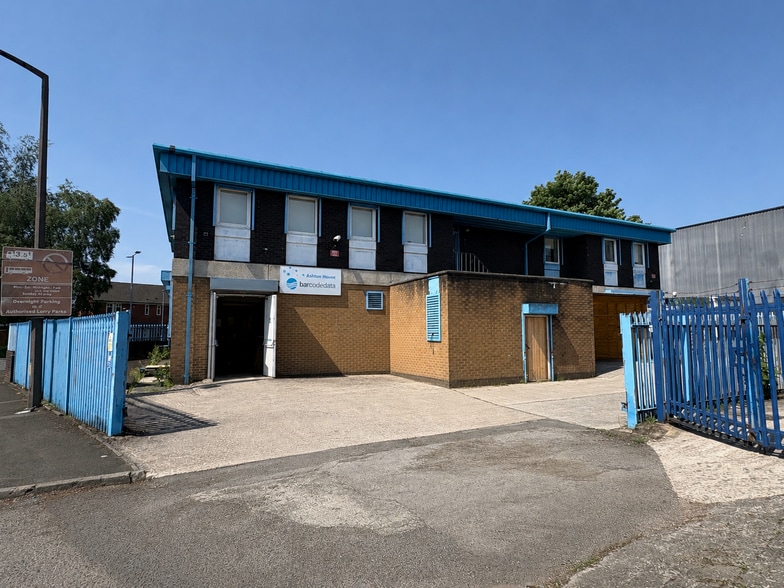 6 Margaret Street, Ashton Under Lyne for sale - Building Photo - Image 3 of 10