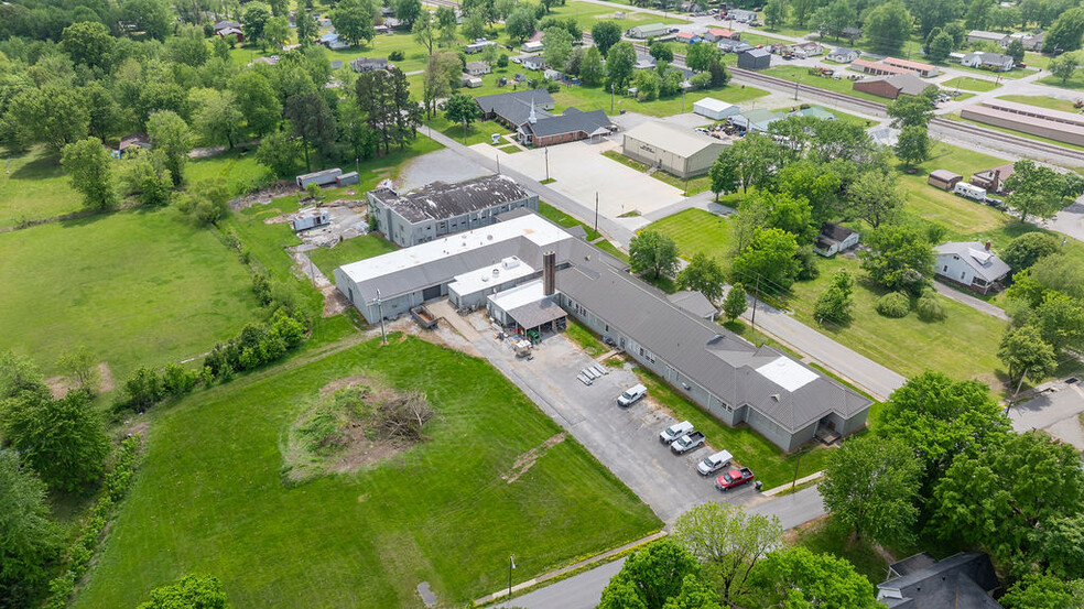 140 College St, Crofton, KY à vendre - Photo du bâtiment - Image 3 de 22