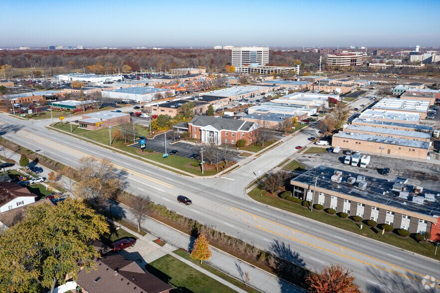 450 E Higgins Rd, Elk Grove Village, IL à louer - Aérien - Image 3 de 11