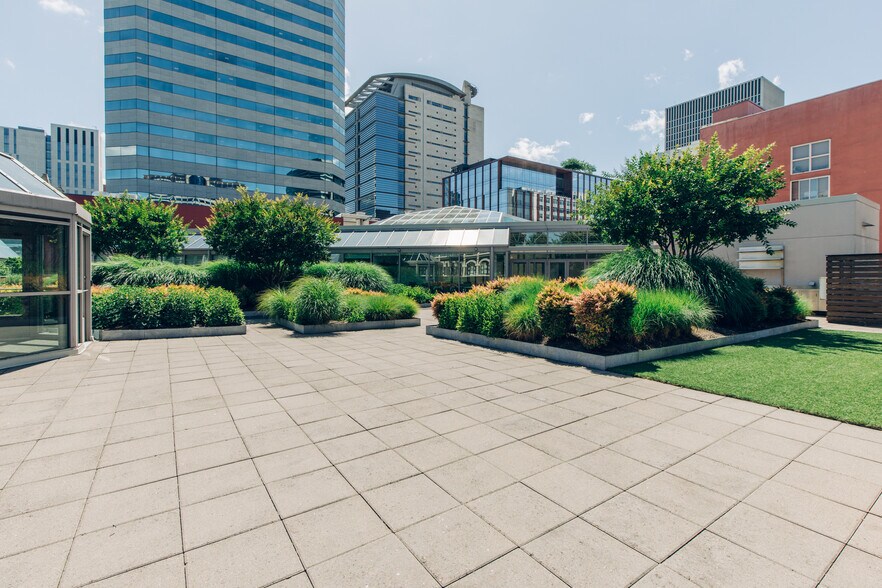 135 SW Taylor St, Portland, OR à louer - Photo du bâtiment - Image 3 de 11