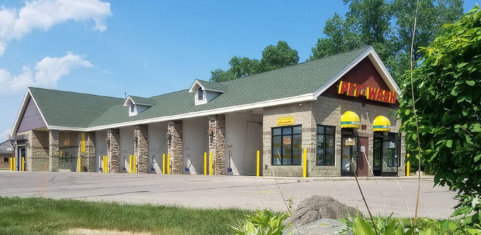 28800 Hayes Rd, Roseville, MI for sale - Primary Photo - Image 1 of 9