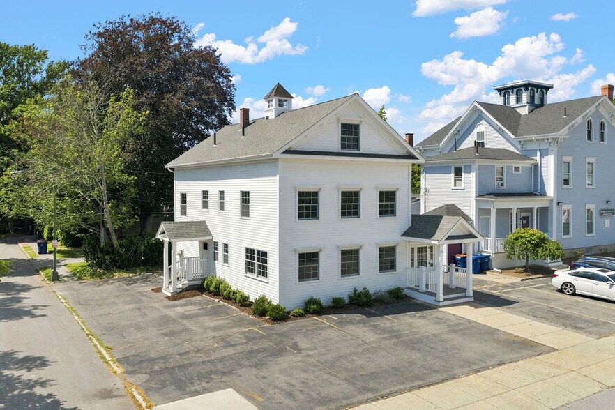 17 Orchard St, New Bedford, MA à vendre - Photo du bâtiment - Image 1 de 38