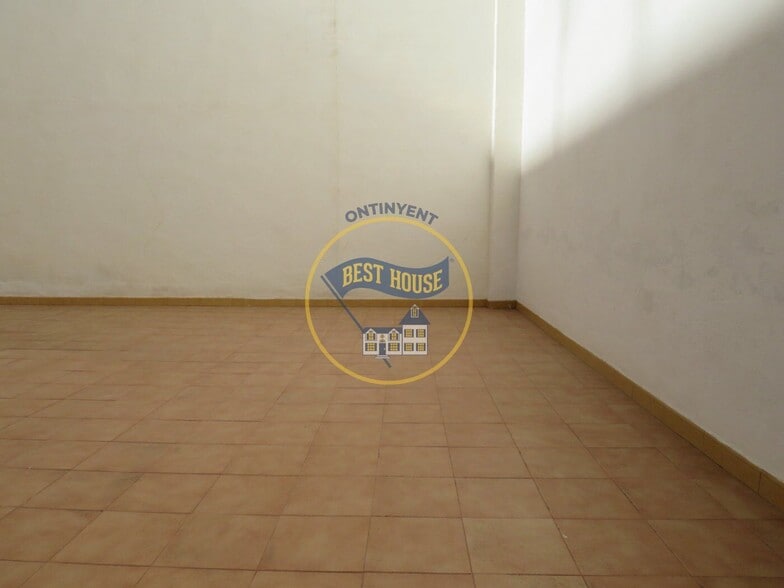 Retail in Ontinyent, Valencia for lease - Building Photo - Image 3 of 6