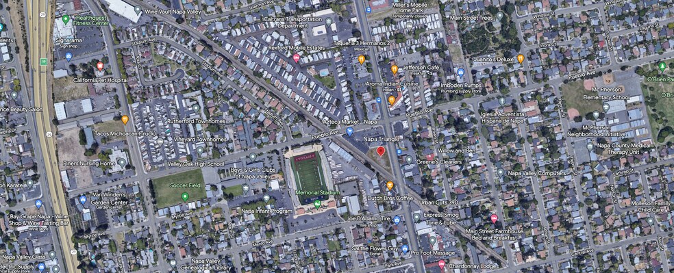 2921 Jefferson St, Napa, CA à louer - Photo du bâtiment - Image 2 de 7