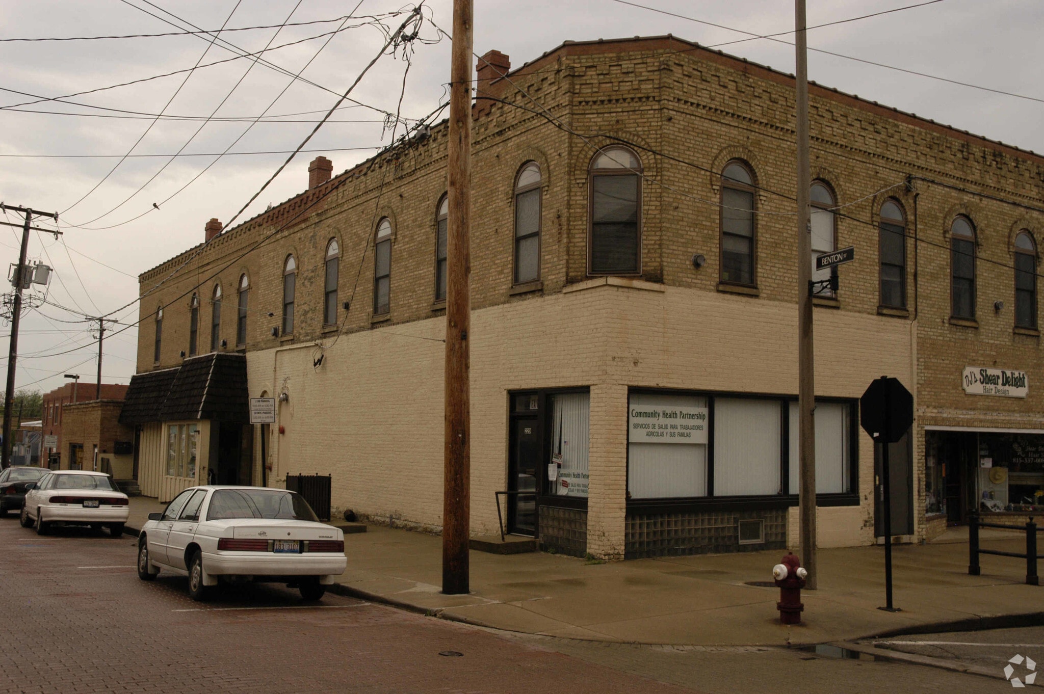 222 N Benton St, Woodstock, IL for lease Primary Photo- Image 1 of 4