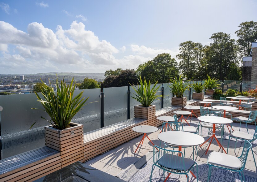40 Berkeley Sq, Bristol for lease - Building Photo - Image 2 of 9