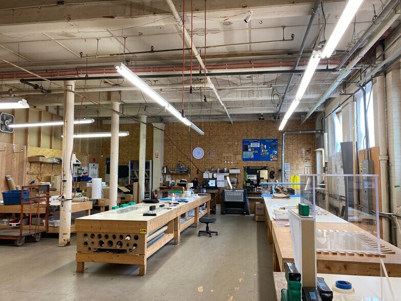 22 Pearl St, Biddeford, ME à louer - Photo intérieure - Image 2 de 8