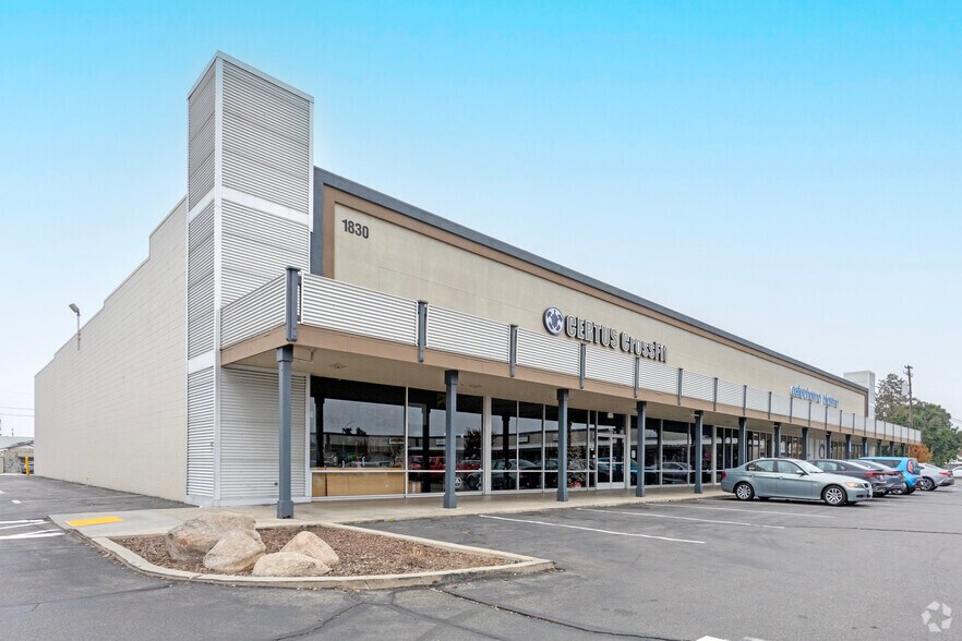 1828-1830 Clovis Ave, Clovis, CA for sale - Primary Photo - Image 1 of 3