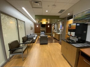 4126 N Holland Sylvania Rd, Toledo, OH for lease Lobby- Image 2 of 8