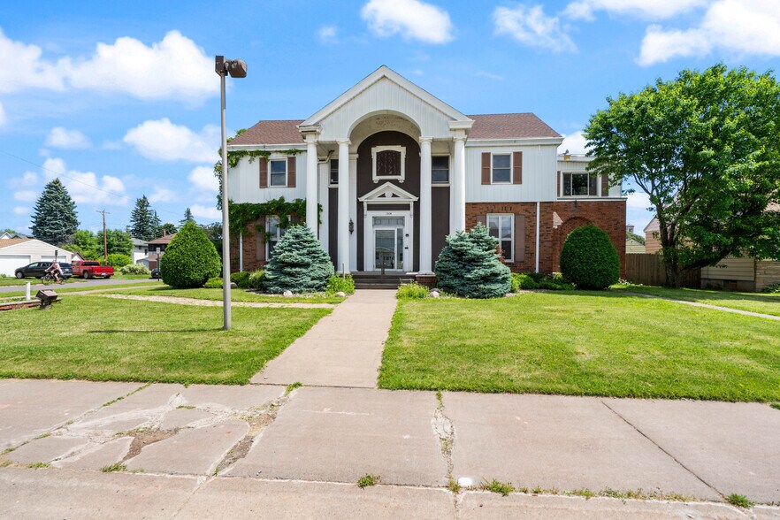 1304 Hammond Ave, Superior, WI à vendre - Photo principale - Image 1 de 37