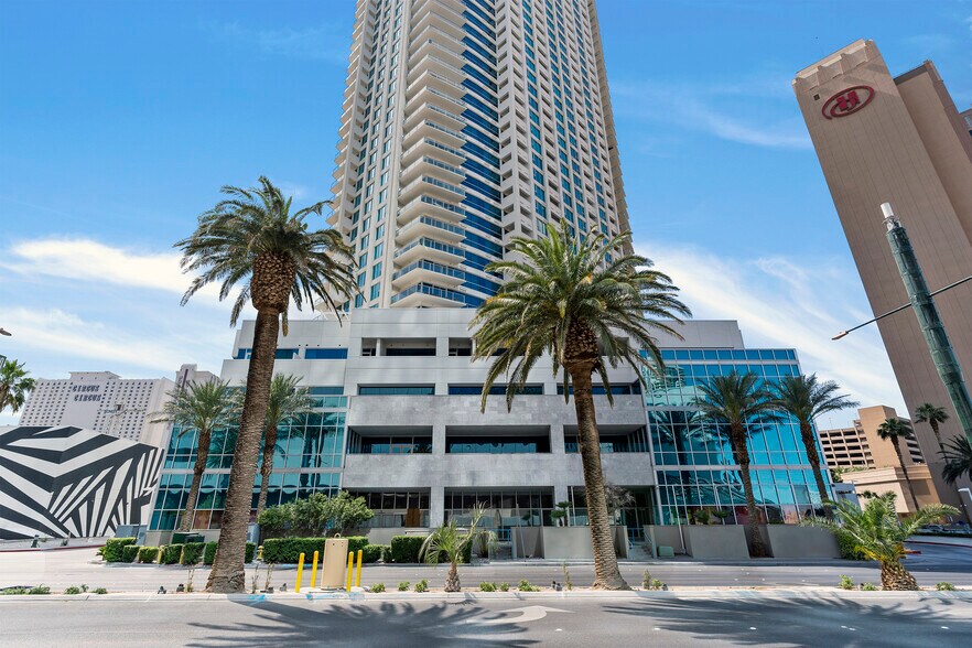 2700 Las Vegas Blvd, Las Vegas, NV à louer - Photo du bâtiment - Image 1 de 5