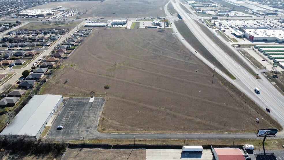 4614 S Fort Hood St, Killeen, TX à vendre - Photo du bâtiment - Image 2 de 11