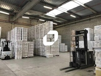 Plus de détails pour Bureau, Local d'activités à louer