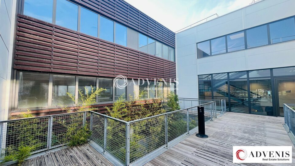 Bureau dans Pessac à louer - Photo du bâtiment - Image 2 de 11