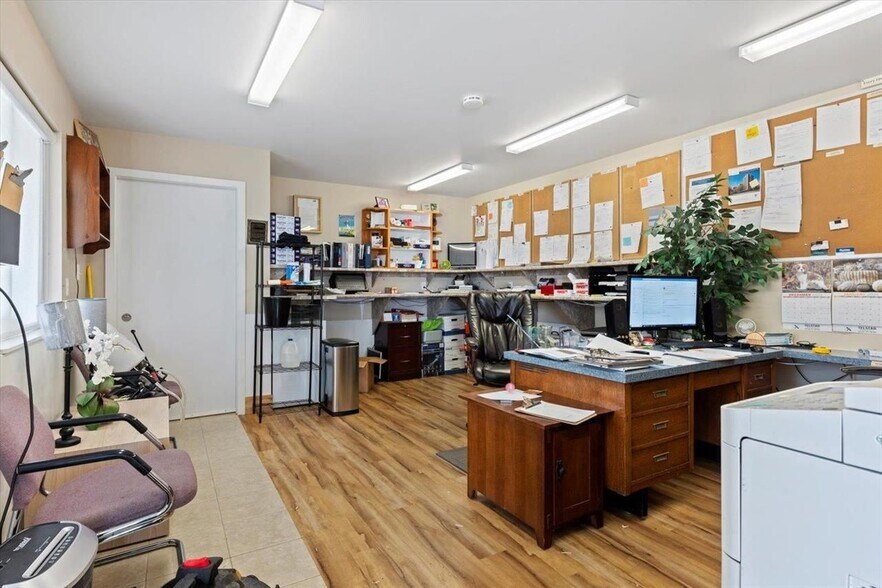 7663 Industrial Way, Agassiz, BC à vendre - Photo intérieure - Image 3 de 8