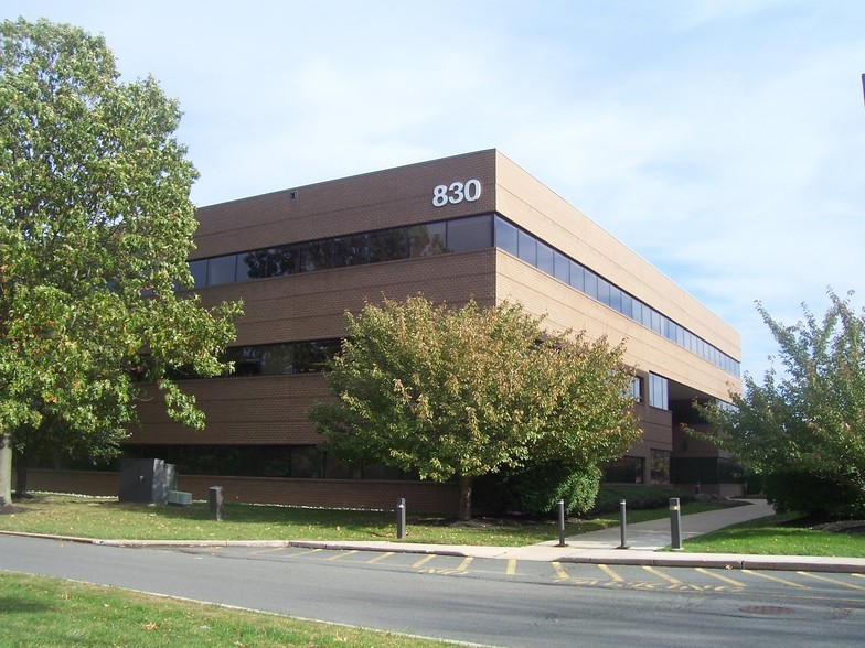 830 Bear Tavern Rd, Ewing, NJ for sale - Building Photo - Image 2 of 7