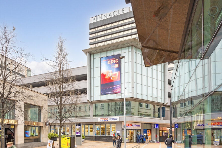 53-75 Albion St, Leeds for lease - Building Photo - Image 3 of 25