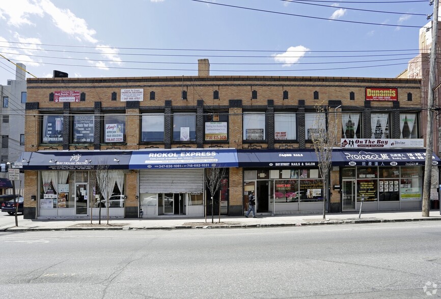 560 Bay St, Staten Island, NY for sale - Primary Photo - Image 2 of 4