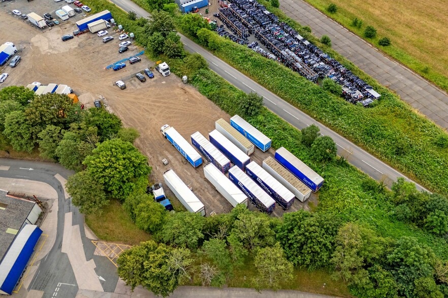 Swineyard Ln, Knutsford for lease - Aerial - Image 2 of 5