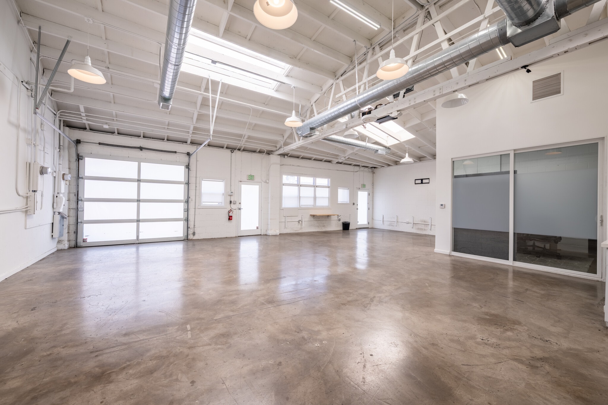 2842-2912 Colorado Ave, Santa Monica, CA for lease Interior Photo- Image 1 of 10