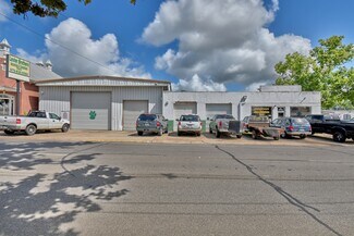 Plus de détails pour 307 E Alamo St, Brenham, TX - Commerce de détail à vendre